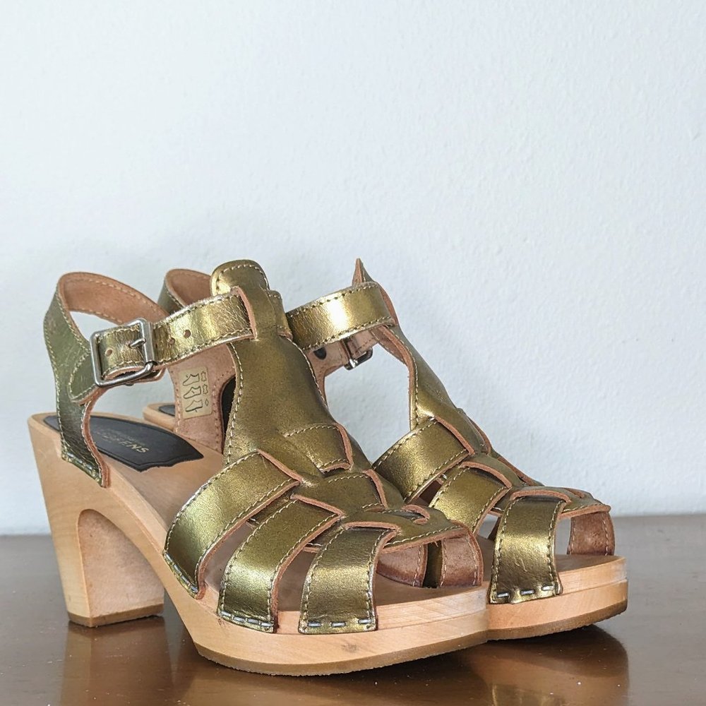 Swedish Hasbeens Gold Leather Sky High Clogs, Perfect for Disco Vibes, EU Size 3